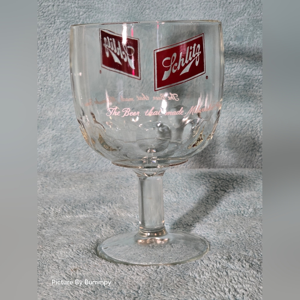 Vintage Schlitz Beer Goblet. "The Beer That Made Milwaukee Famous"